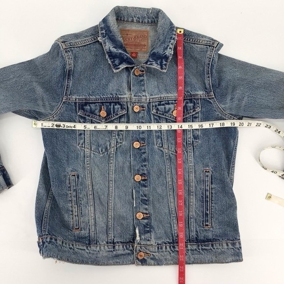 Lucky Brand Distressed Tomboy Trucker Jean Medium Wash Denim Jacket Size Large - Picture 9 of 16